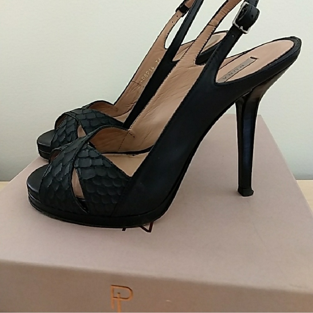 Italian Leather sandals snake python pattern